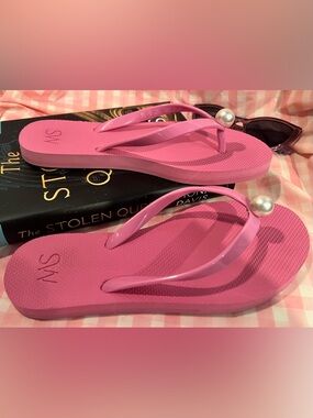 🌸 Stuart Weitzman Pink Pearl Thong Sandals | Jelly Flip Flops | Size 7 | EUC